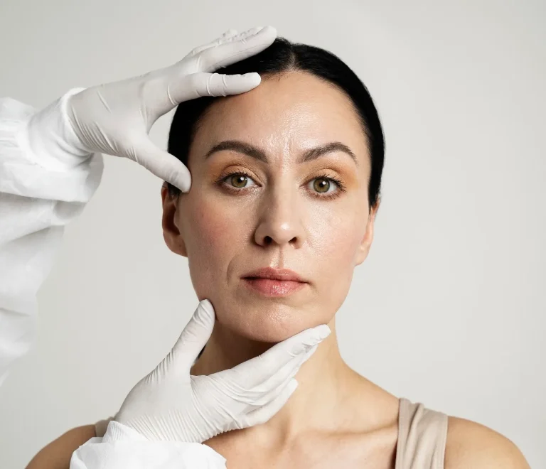 تجاعيد الوجه ومتى نحتاج البوتوكس لعلاج الخطوط المبكرة والعميقة؟